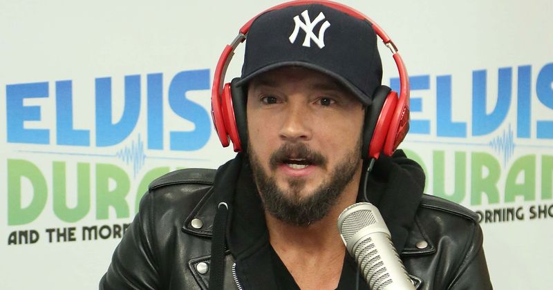 Carl Lentz: Celebrity pastor's dog walker caught him having loud sex with young celebrity as he cheated on wife