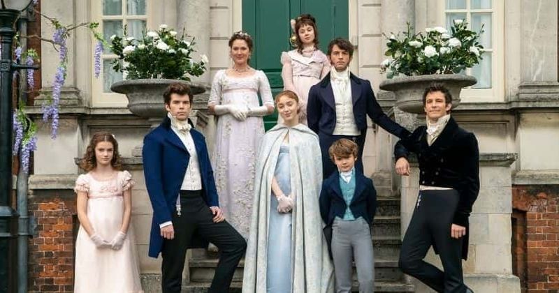 'Bridgerton' Season 1 Review: 'Downton Abbey' meets 'Gossip Girl' in this fun, sexy take on Regency romance