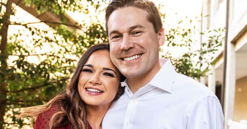 'Married at First Sight': Who is Virginia Coombs? Fans think Erik's 'alcoholic' bride will end up in rehab