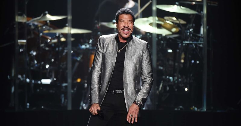 What is Lionel Richie's net worth? 'American Idol' judge has luxury cars and a 28-bedroom Beverly Hills home