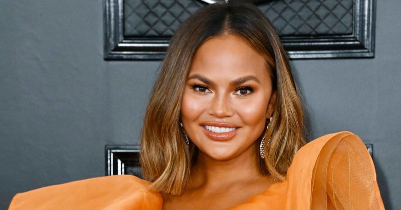 Chrissy Teigen shows scars from breast-implant removal, endometriosis surgery in Valentine’s Day self-love nude
