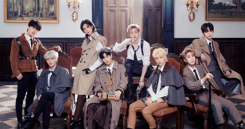 Stray Kids ‘Love-Stay SKZ-X’: Jisung flaunts bare arms, Minho wears bandana to meet and fans 'can't handle' it