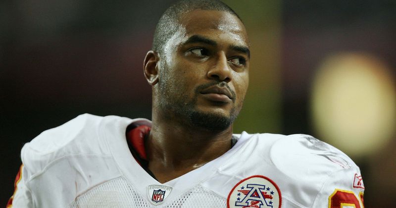 What is Larry Johnson's religion? Retired NFL player slammed again for anti-Semitic tweets