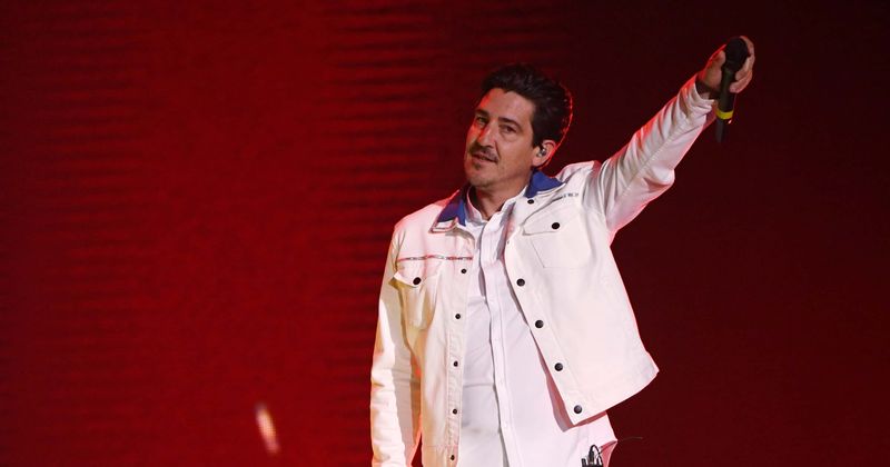 What is Jonathan Knight's net worth? How 'Farmhouse Fixer' star went from '80s heartthrob to real estate expert