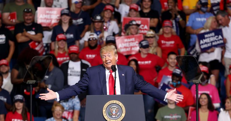 If Donald Trump sets up new party, almost half of his supporters will leave GOP to join him: Poll