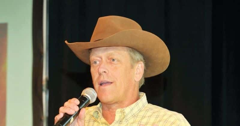 What was Kent Taylor's net worth? Texas Roadhouse CEO who gave up $800K salary and bonus during Covid-19 dies at 65