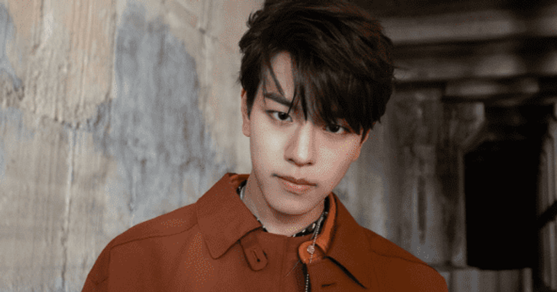 JYPE accused of NOT taking legal action against privacy invasion after Stray Kids' Seungmin slams sasaengs