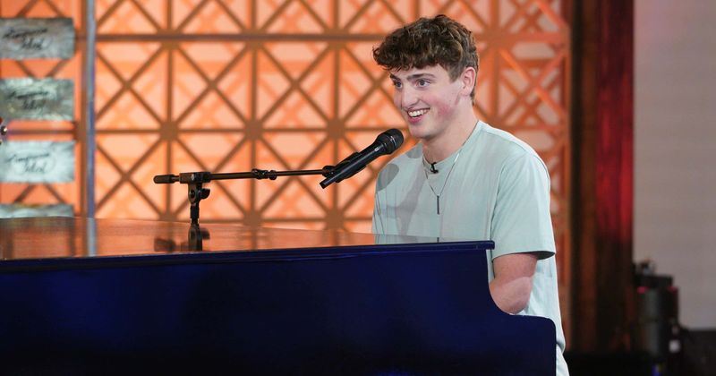 Who is Benson Boone? Here's why 'American Idol' contestant and TikTok star from Monroe could 'win' the season