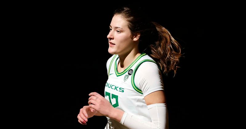Who is Sedona Prince? Oregon Ducks forward posts on 'sexism', forces NCAA to build weight room for women