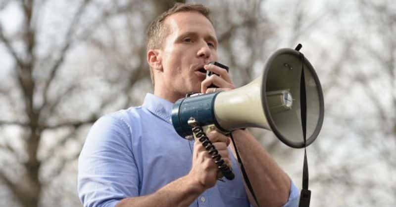 Who is Eric Greitens? Former Missouri guv who photographed woman 'nude' without consent wants to replace Roy Blunt