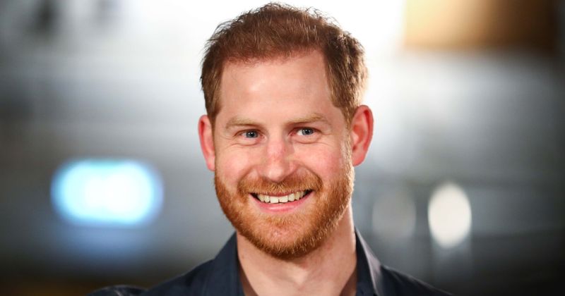 Prince Harry risks 'permanent divorce from royal family' if he returns unapologetic to UK for funeral, warns expert