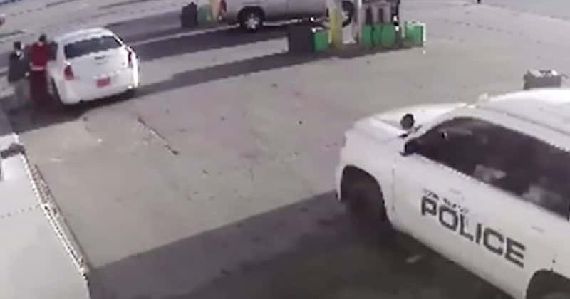 Who is DeShawn Tatum? Illinois suspect fatally shot as he drags cops with stolen car at gas station, video shows