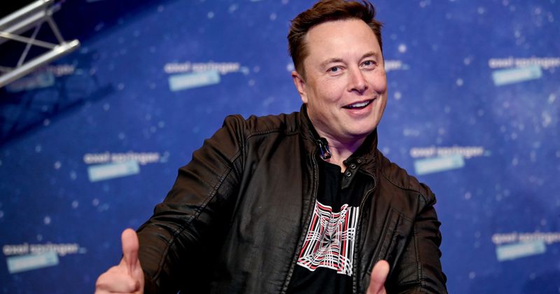 Will 'SNL' cast boycott Elon Musk-hosted episode? Show chief won't force anyone to appear against will: Source