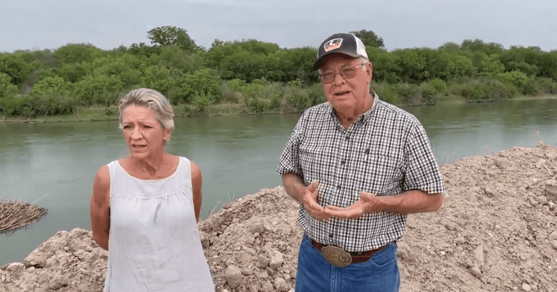 Texas farmer finds 4 migrant girls under 7 and infant starving in 103F heat, warns thousands will die in summer