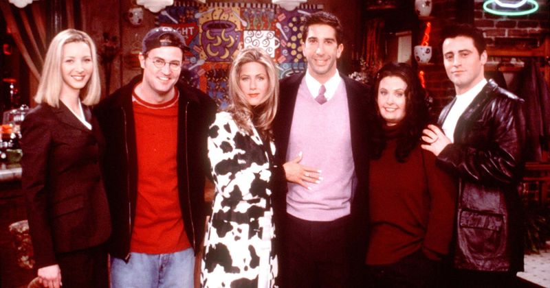 How much money did 'Friends' cast make? Jennifer Aniston, Lisa Kudrow and others earned massive hikes each year