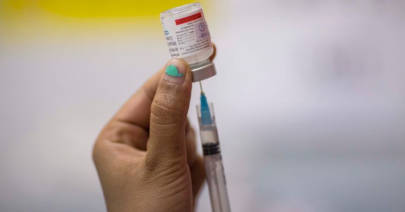 Anti-vaxxer dad offers daughter $2,000 not to get Covid-19 vaccine, says it could kill her in viral video