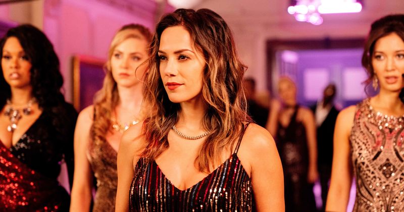 'Soccer Mom Madam' Review: An interesting plot let down by wooden acting and a thin storyline