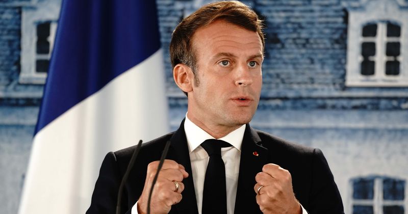 Emmanuel Macron gets slapped in the face, Internet says 'he deserves to be hit by a shoe'