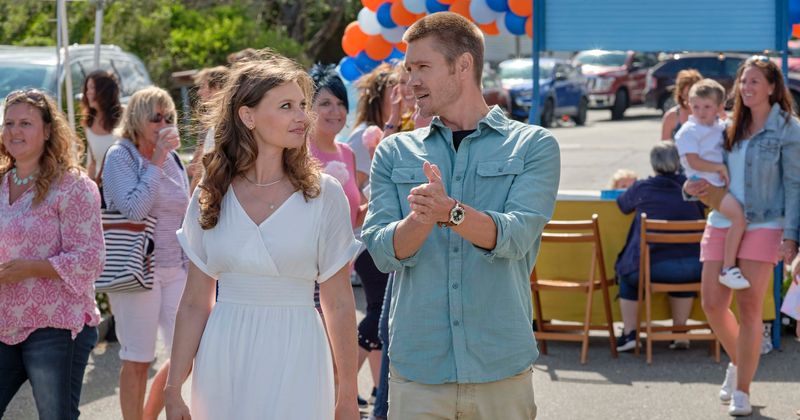'Sand Dollar Cove': Air time and how to live stream Hallmark romance