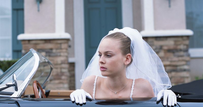 'Entitled' bride demands car, Gucci bags and expensive flooring as wedding gifts