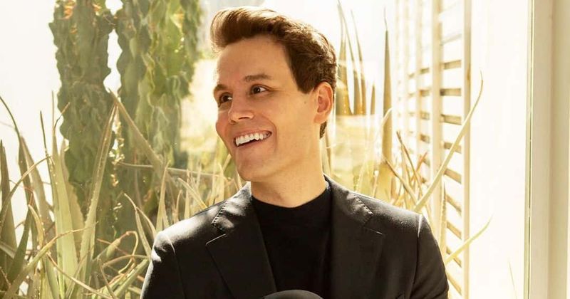 Who is Matthew Hoffman? Love Island's hilarious narrator aims to be viewers' 'best friend'