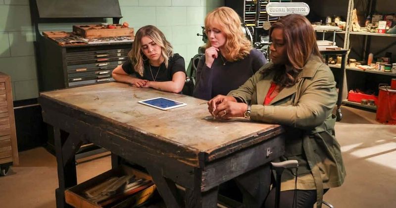 'Good Girls' Season 4 Episode 15: Why do FBI agents want Beth and the girls to break law?