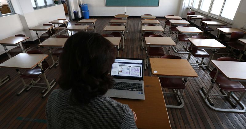 Who is Heidi Prytherch? NYC teacher who let nude pics get into hands of students sacked