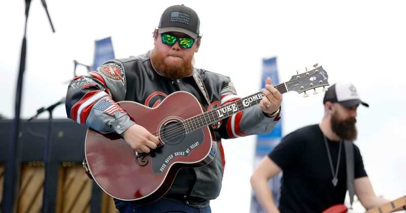 Luke Combs covers funeral cost of 3 young men who died in freak incident after his concert