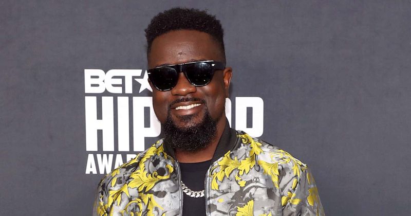 Sarkodie drops ‘No Pressure’, impressed fans say he'll be 'biggest African rapper in history’
