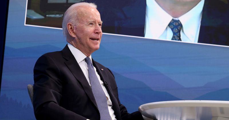 Joe Biden trolled for staff note saying ‘sir, there is something on your chin’