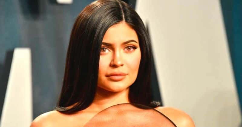 Is Kylie Jenner pregnant? Model spotted eating fish-less sushi, fans conclude she's with baby