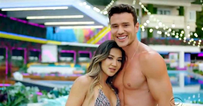 'Love Island': Fans tell Kyra to dump Will, dub him 'human embodiment of a red flag'