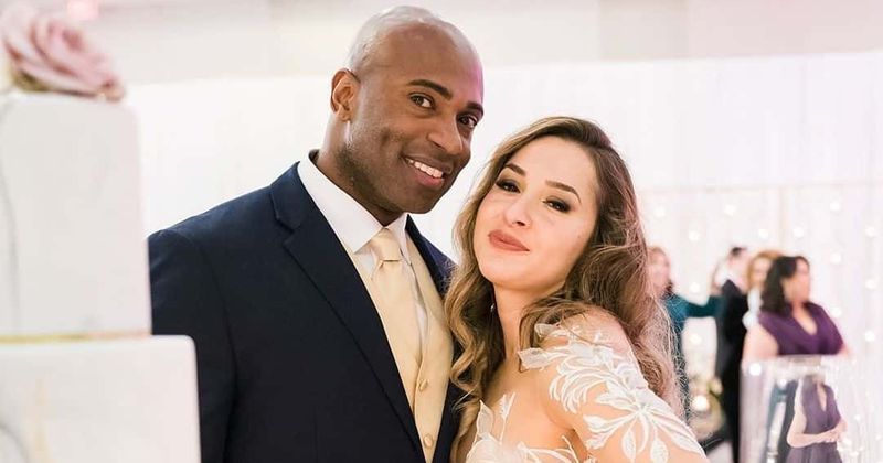 Did Gil gossip about Myrla? Fans call out 'MAFS' star for being 'desperate' for her affection