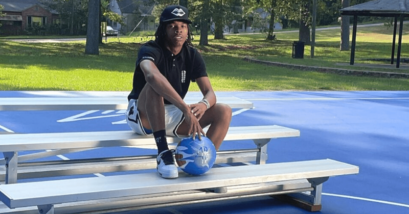 Lil Baby donates bikes to kids in Atlanta, fans call act ‘biggest FLEX of the year’