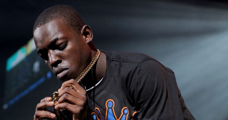 Fans worried after video of Bobby Shmurda losing his cool with troll goes viral