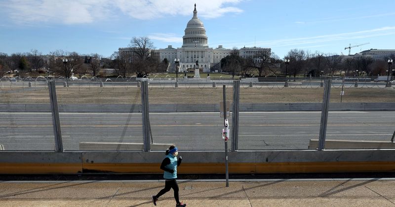 DC to bring back fencing ahead of potentially violent support rally for Jan 6 rioters