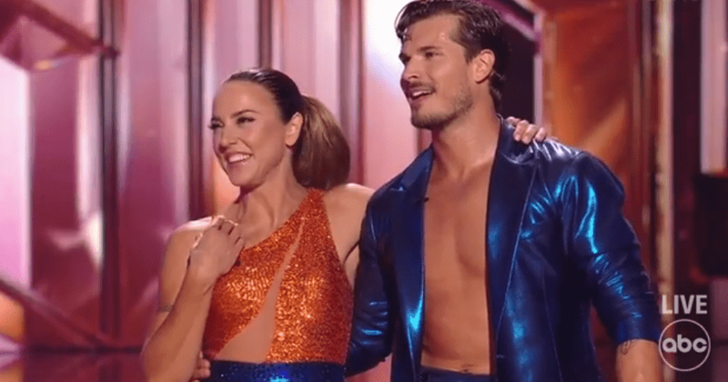 'DWTS': Spice Girl Mel C opens Season 30 with cha-cha performance set to 'Wannabe'