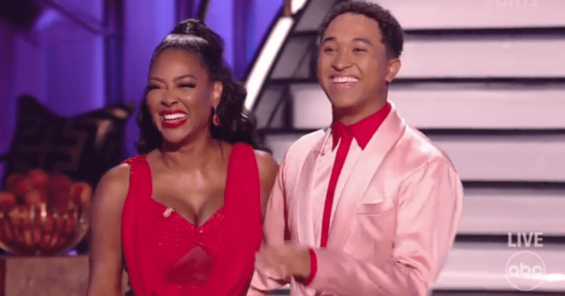 'DWTS' Season 30: Bruno Tonioli says Kenya Moore embodied 'Venus energy from a kiss'