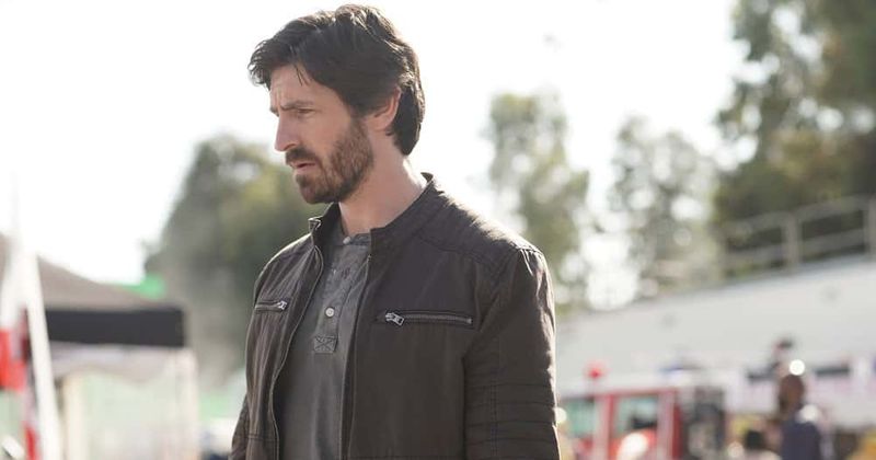 'La Brea' Full Cast List: Meet Eoin Macken and other stars of NBC sci-fi series