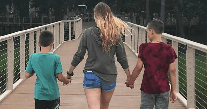 Gabby Petito's dad shares daughter's unseen photo supporting domestic abuse victims