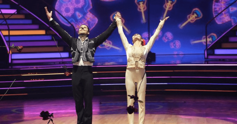 'DWTS' Disney Night: Olivia Jade scores high, fans say 'it doesn't make sense'