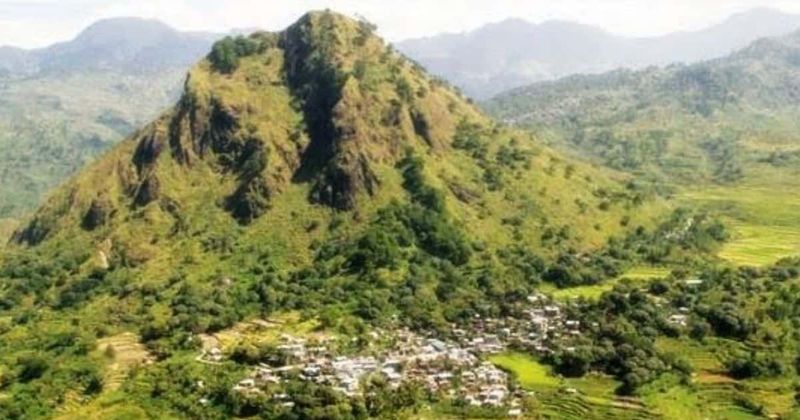 Where is Mount Clitoris? Funny mountain name on Google Maps has Internet in splits