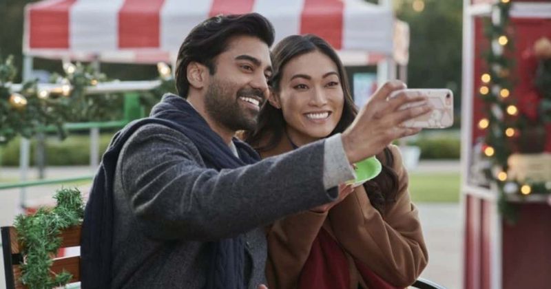 'Boyfriends of Christmas Past': 5 things to know about Hallmark holiday movie