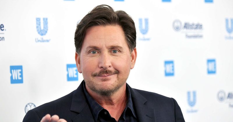 Debido a Emilio Estévez ha dejado
