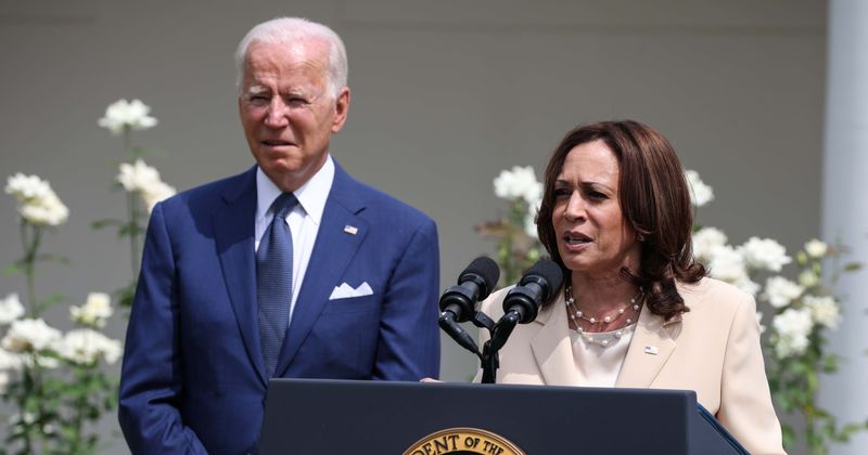 Is this the end of Kamala Harris? Biden seemingly gives veep the cold shoulder at DC event