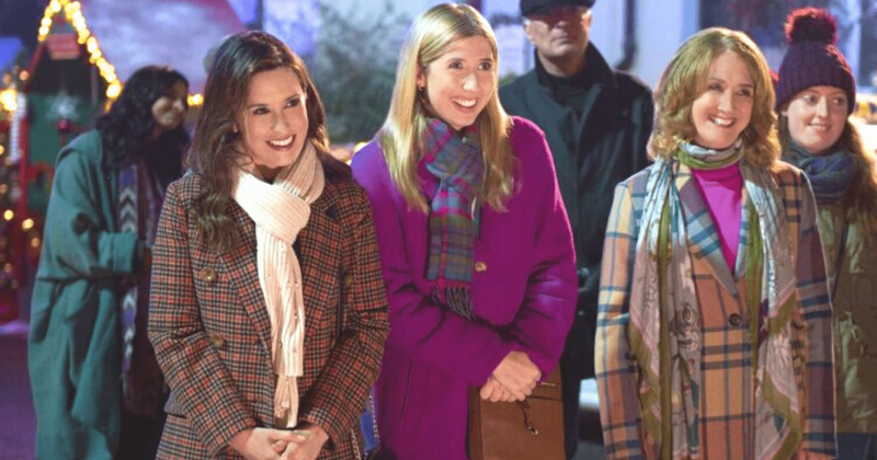 'Christmas at Castle Hart': 5 things to know about Lacey Chabert