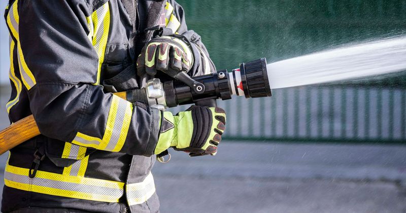 LA anti-vax firefighter drops pants and wipes his butt with vaccine order, probe ordered