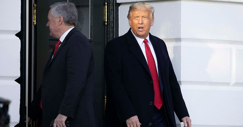 Trump MIENTE sobre la mejora después de Covid, sus niveles de oxígeno cayeron al 86%: Mark Meadows