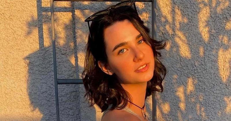 Valentina Boscardin: 'Fully vaccinated' Brazilian model, 18, dies of Covid complications