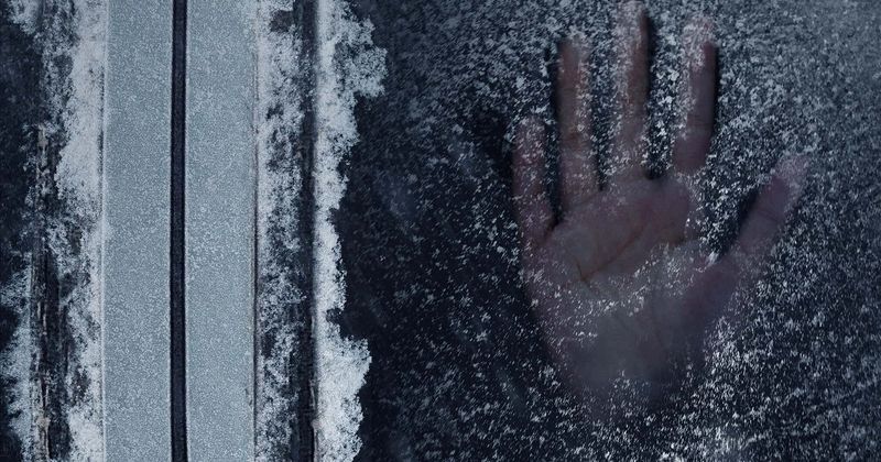 'No Exit': 5 cosas que debes saber sobre la película de suspenso de Hulu